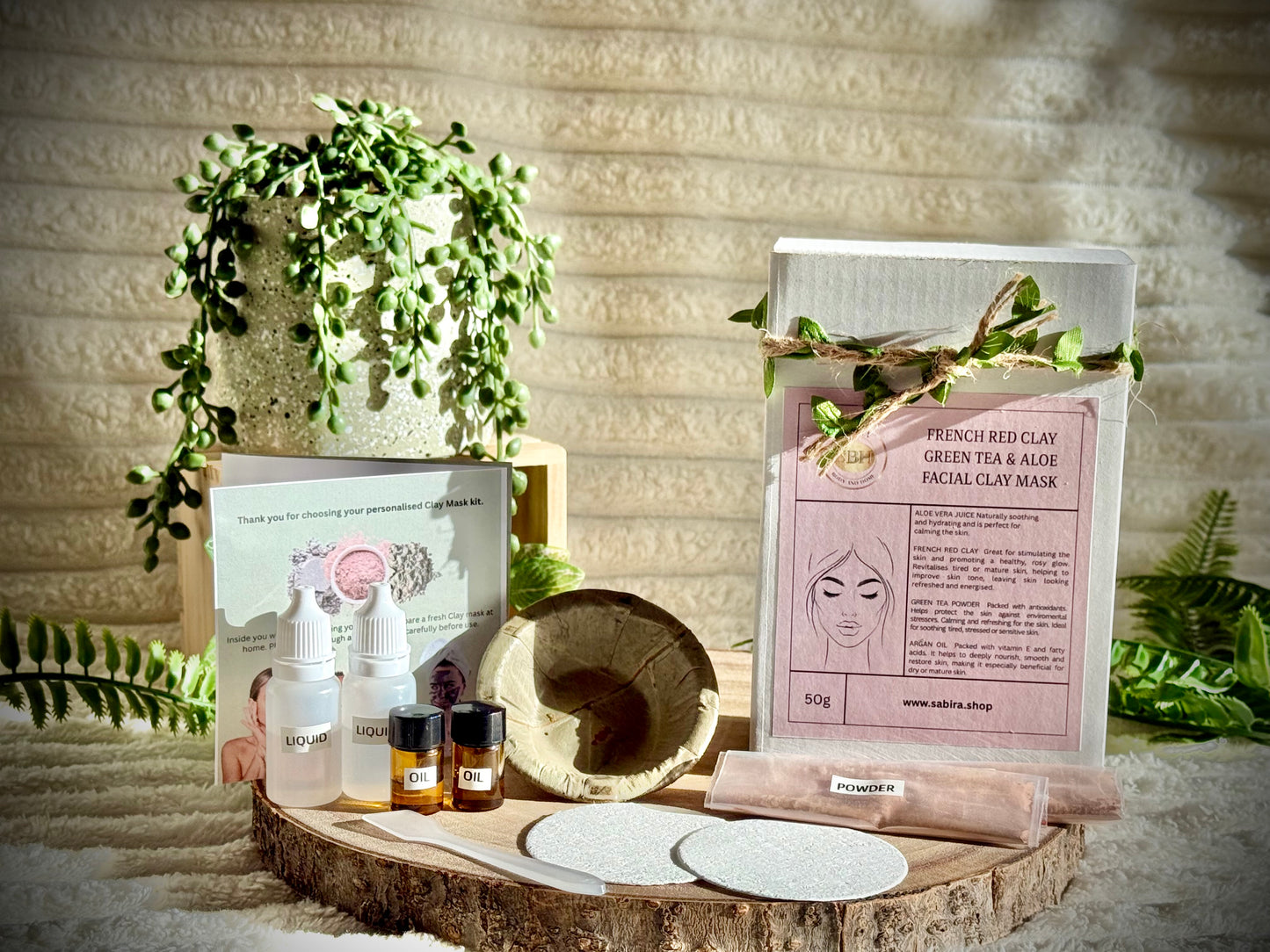 Clay mask kit with French red clay, Green tea and aloe vera juice.