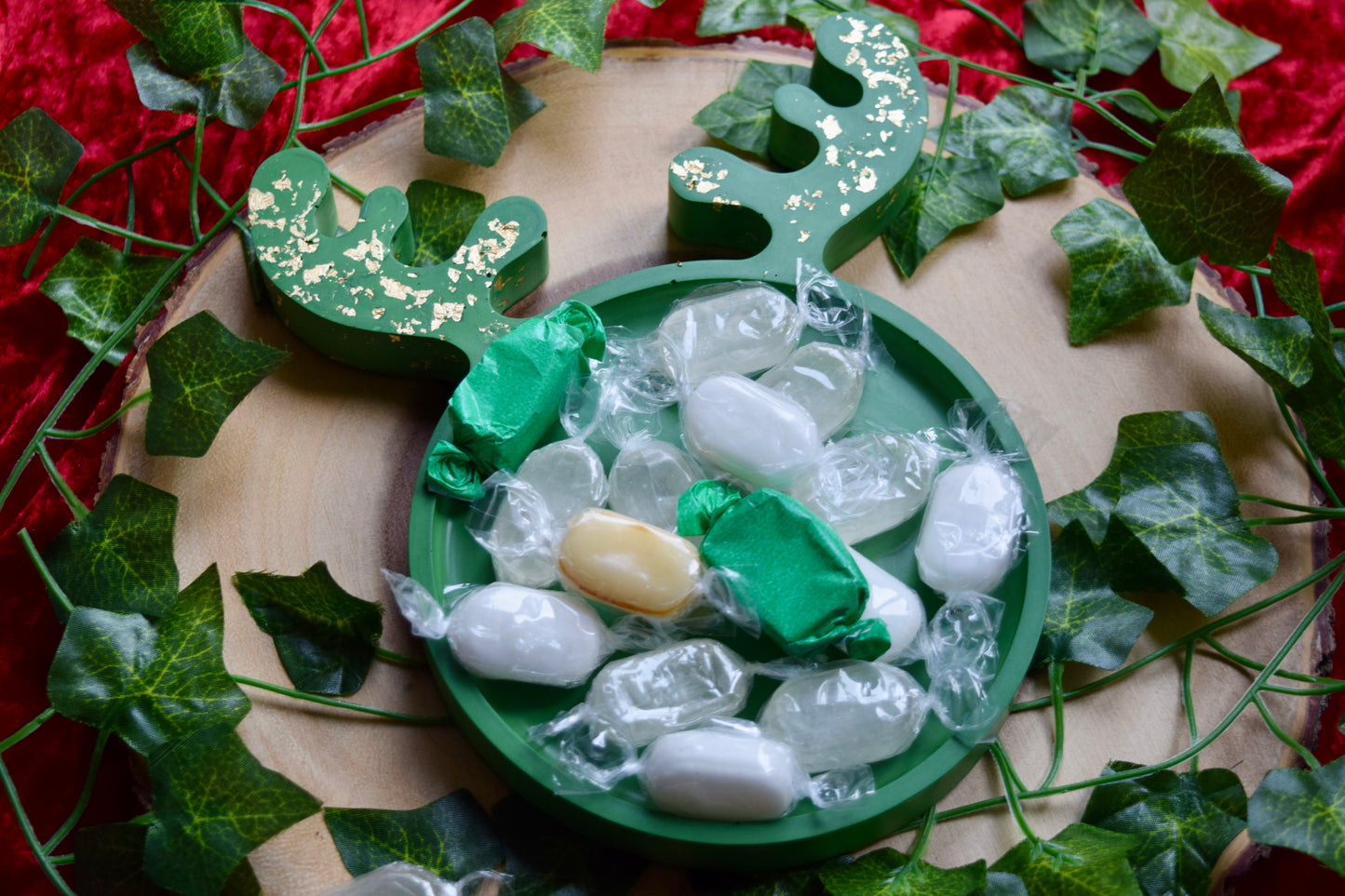 Reindeer Tray (Green & Gold)