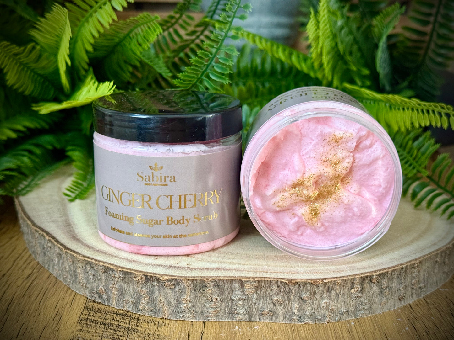 Sugar foaming body scrub with Shea butter.