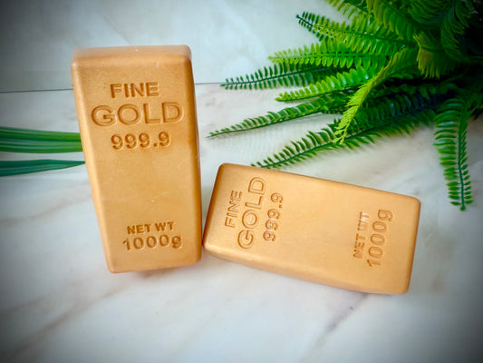 Handmade Glycerin solid bar of soap with a dubai inspired scent of deep oriental woods, dark amber and rich arabian luxury.