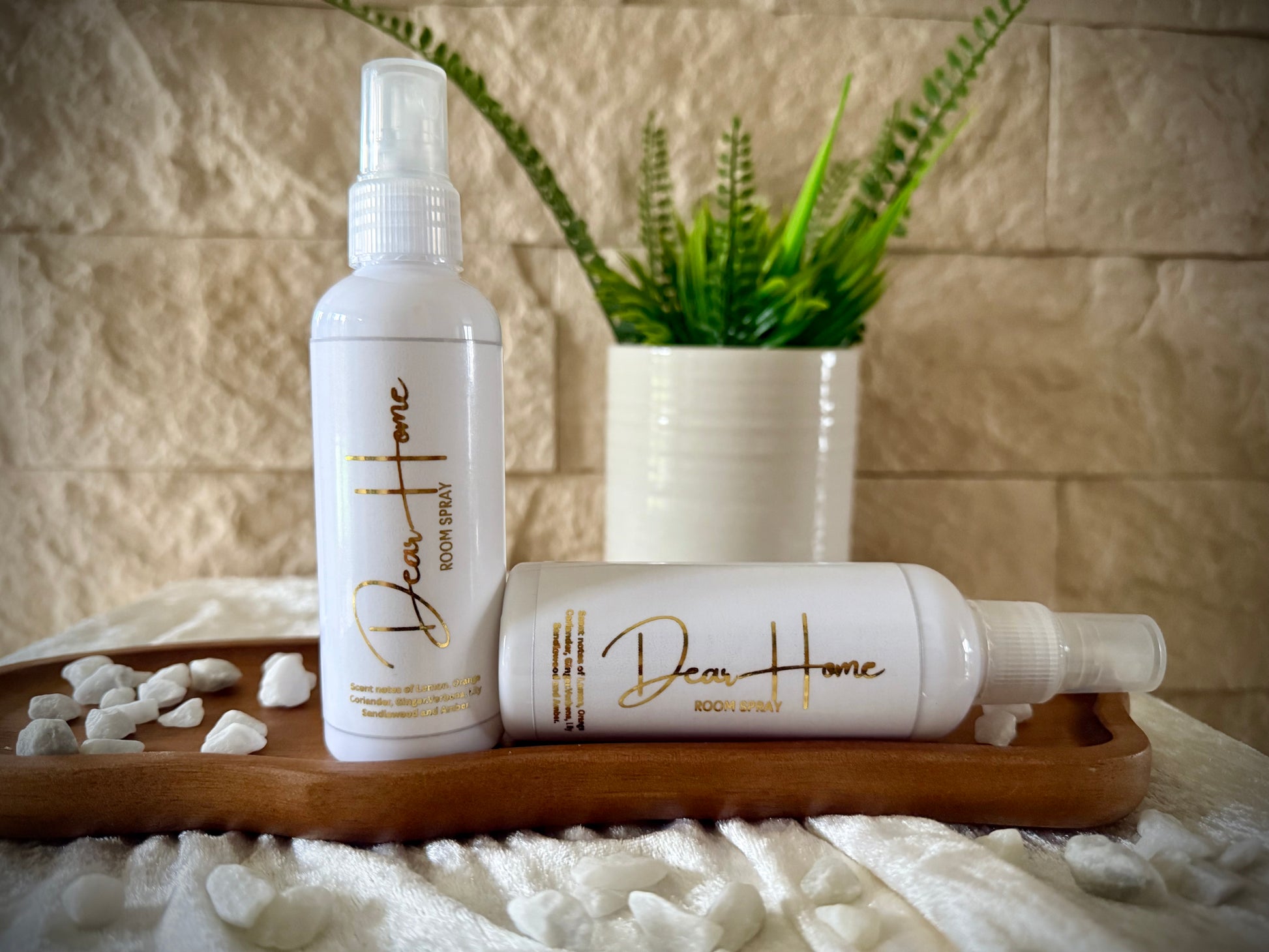 Water based room spray with a laundry scent.
