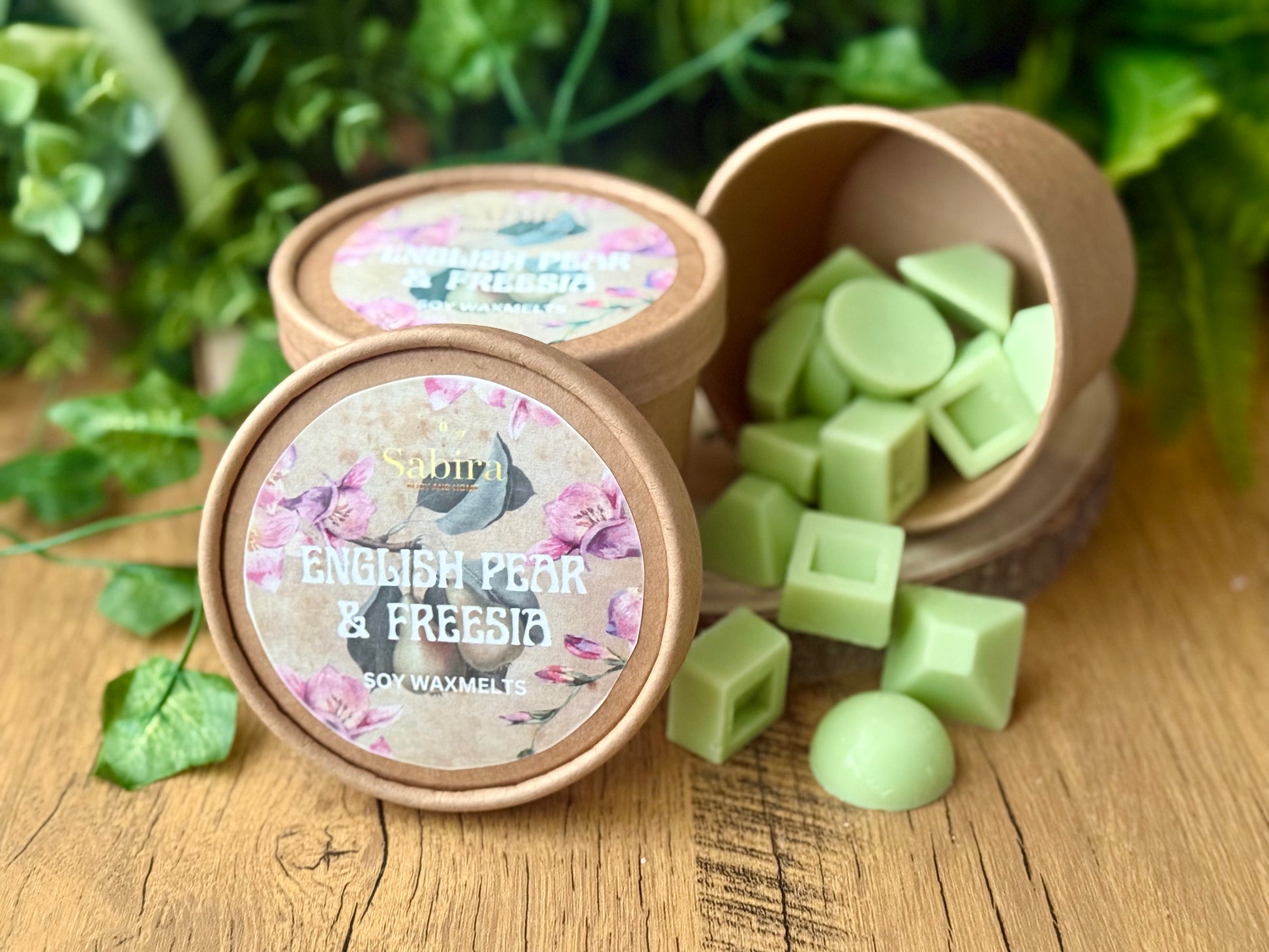 Handmade Soy wax melt with an English Pear and Freesia Fragrance. 
