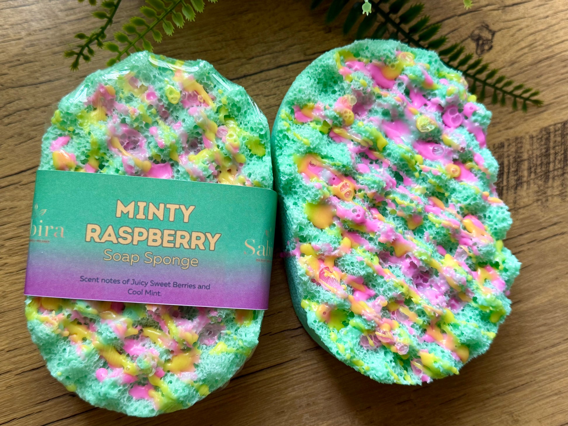 Minty Raspberry Soap sponge is a great alternative to a shower gel, or soap bar. The 2 in 1 soap sponge makes shower or bath time easier and is great for travel. 